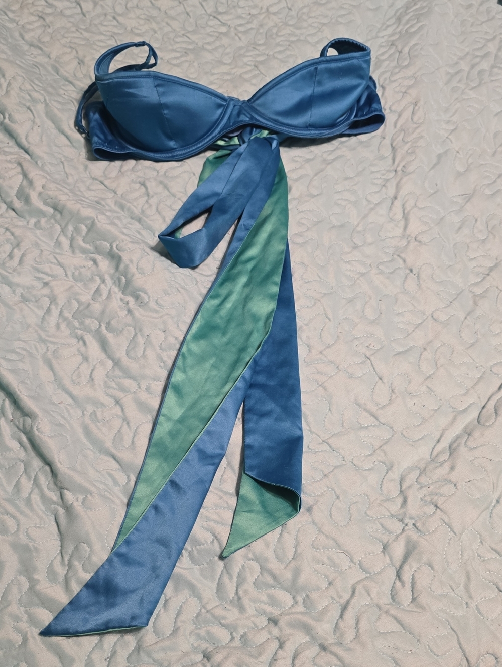 Victoria's Secret Blue and Teal Satin Bra